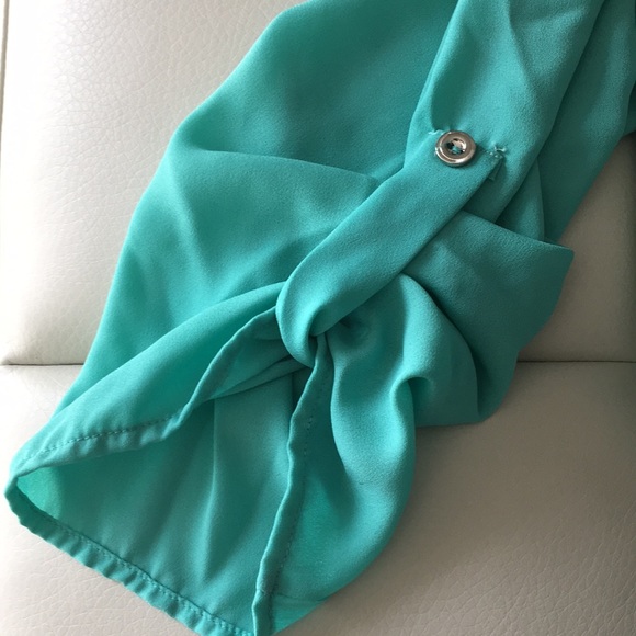 Dress - Picture 4 of 4